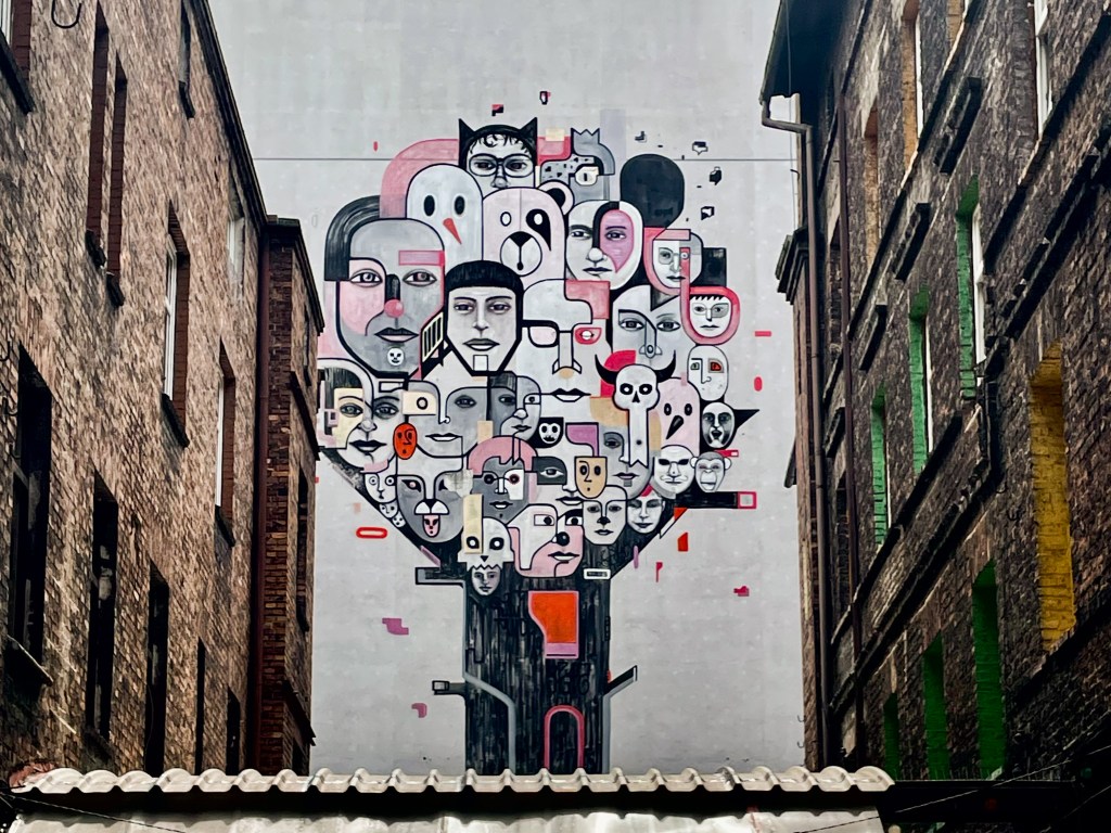 Mural painted by Raspazjan in Katowice