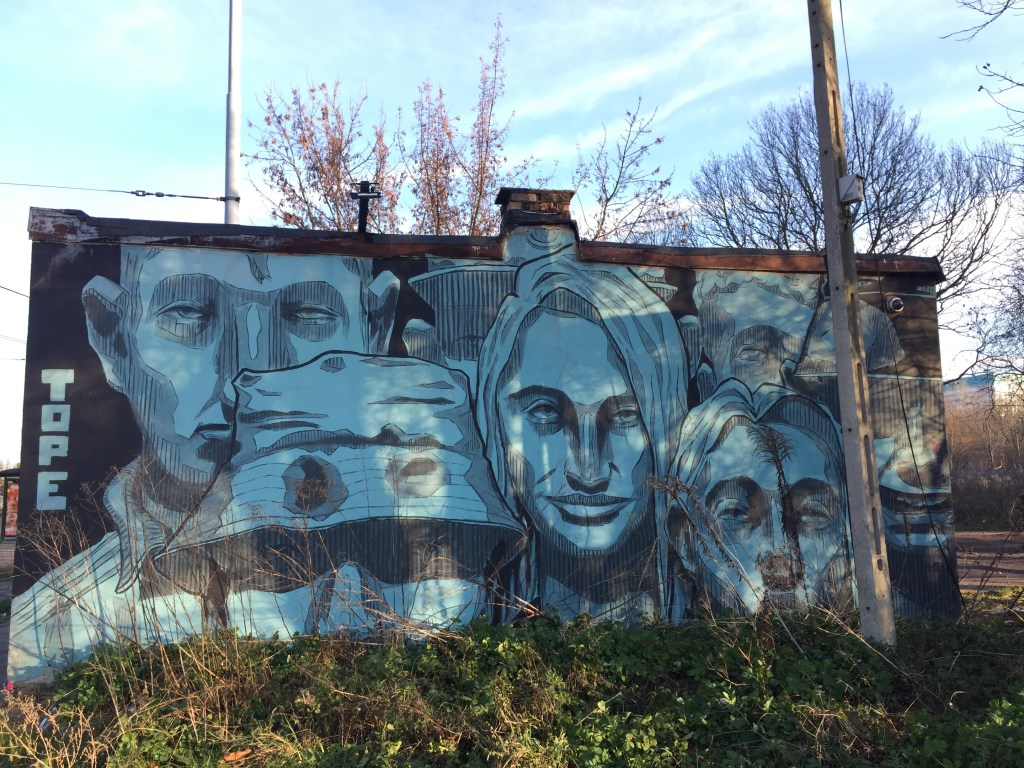 Mural by TOPE in Lodz 