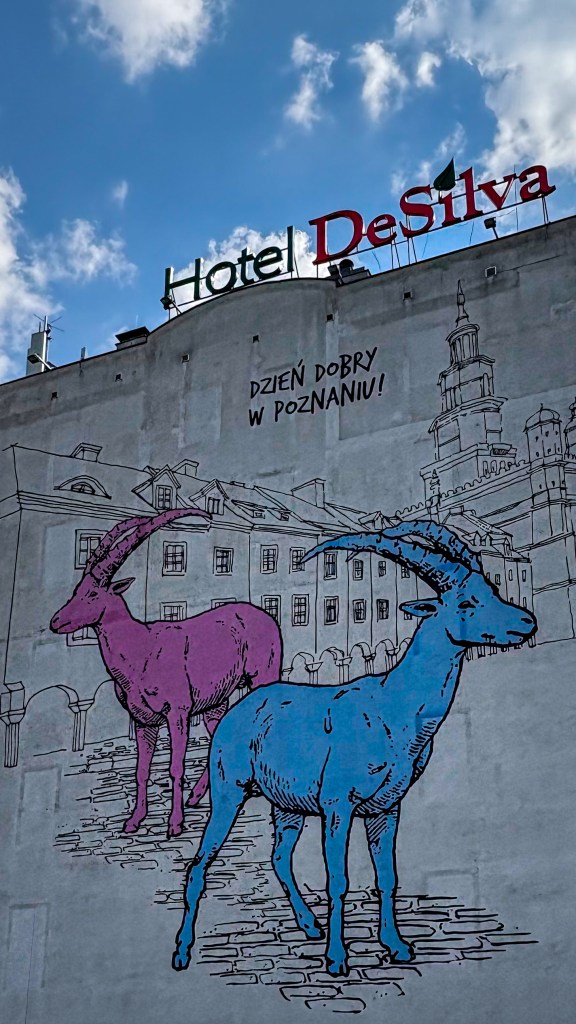 Mural z koziołkami