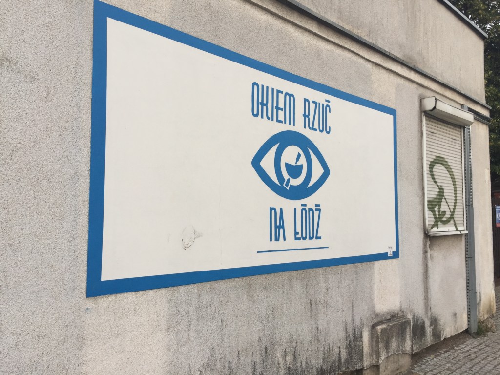 mural with the eye in lodz