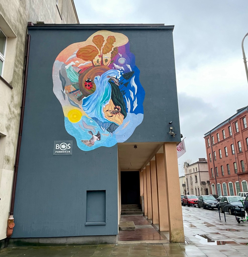 mural o bioroznorodnosci w lodzi