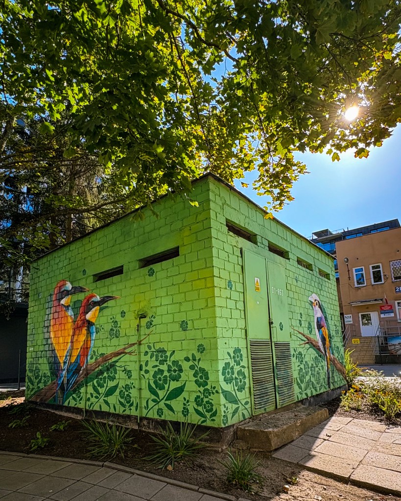 mural with bee-eaters and broadbills
