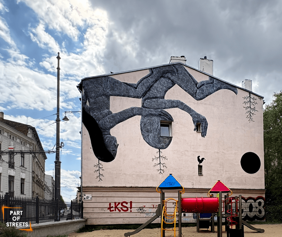 klone yourself mural on a tenement building in Łódź, Poland.